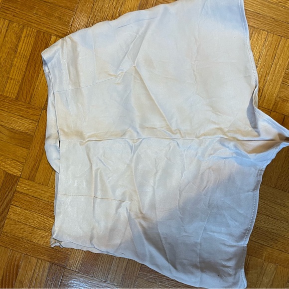Beige Zara skort - Picture 2 of 4